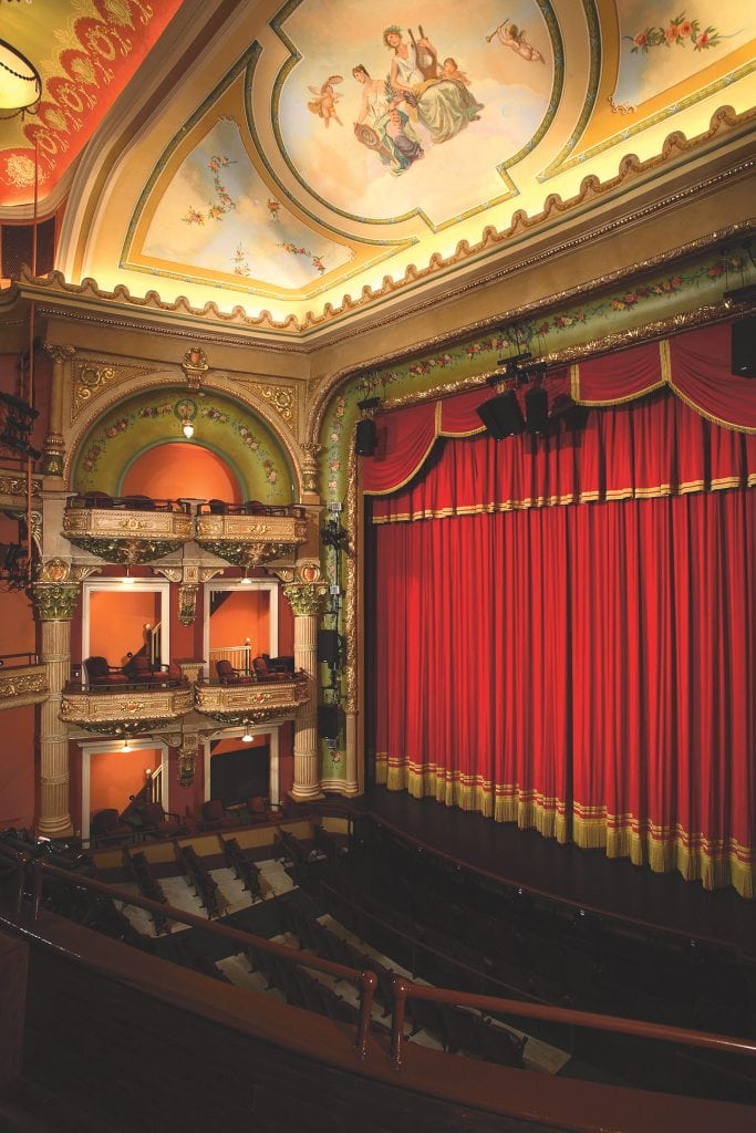 the Colonial Theatre