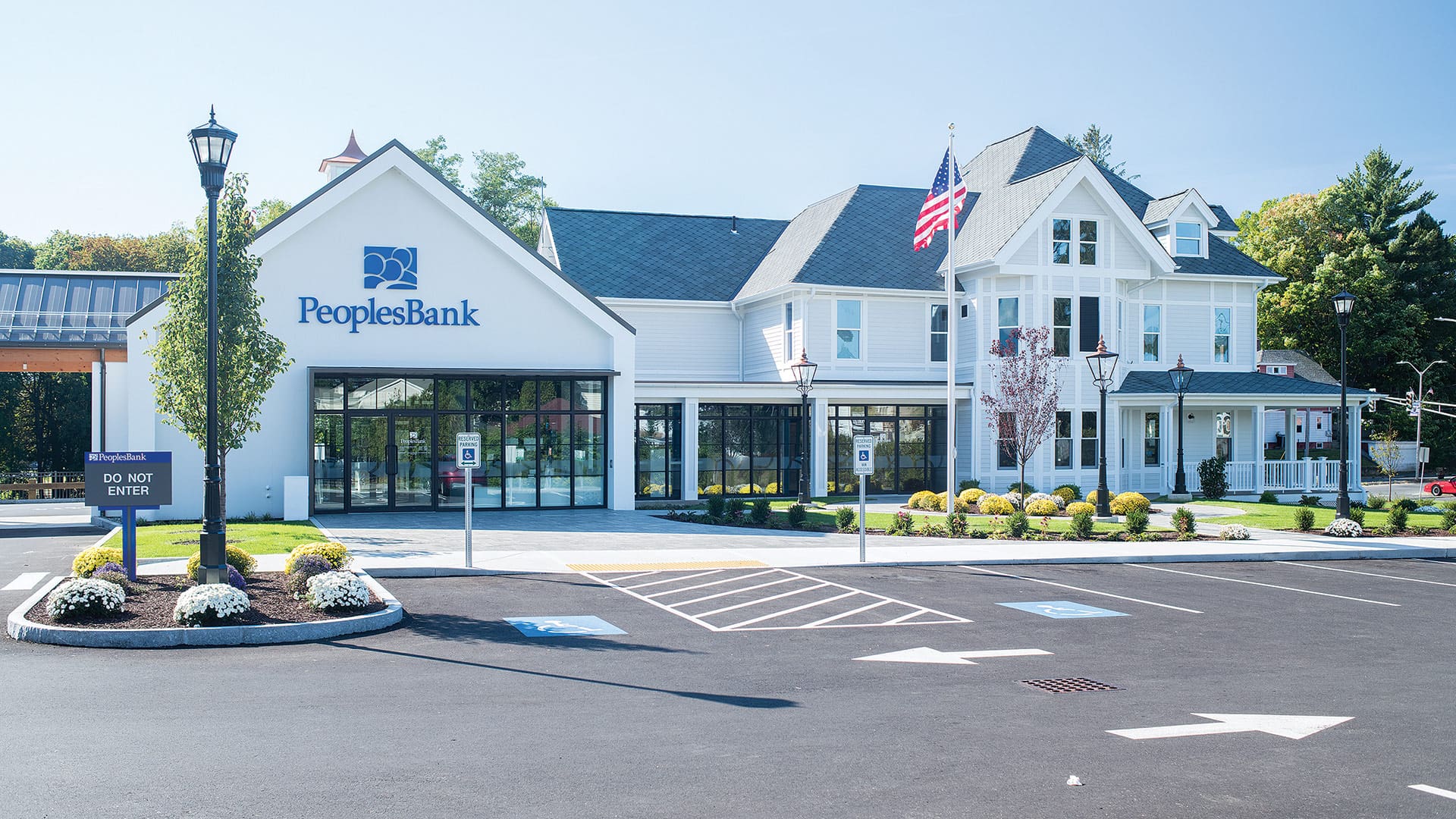 The PeoplesBank branch in the former Yankee Pedlar in Holyoke. (Photos by Red Skies Photography)